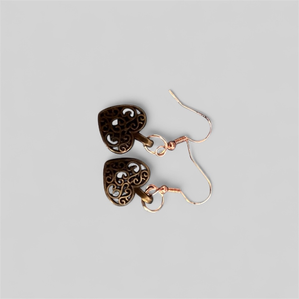 Elegant Heart-Shaped Brown Earrings